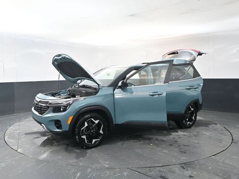 Used 2024 Kia Seltos EX image 26
