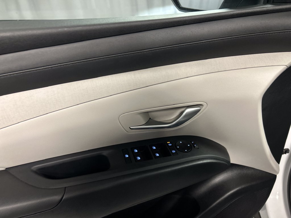 Used 2026 Hyundai Tucson SEL FWD image 12
