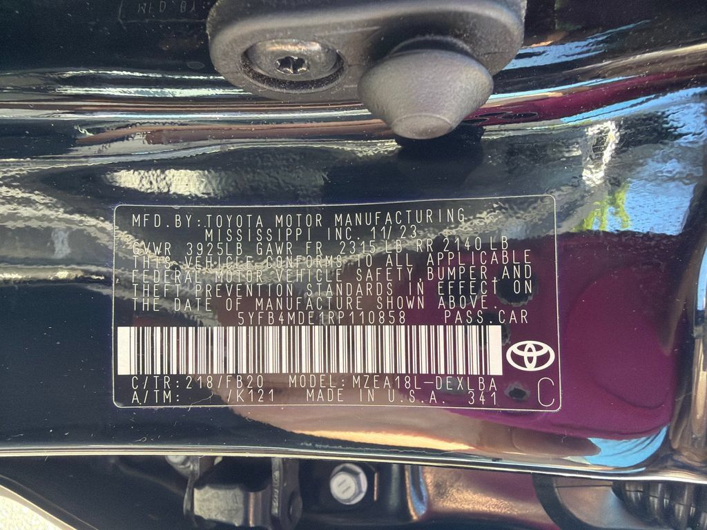 Used 2024 Toyota Corolla LE FWD image 40