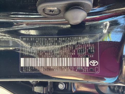 Used 2024 Toyota Corolla LE FWD image 40