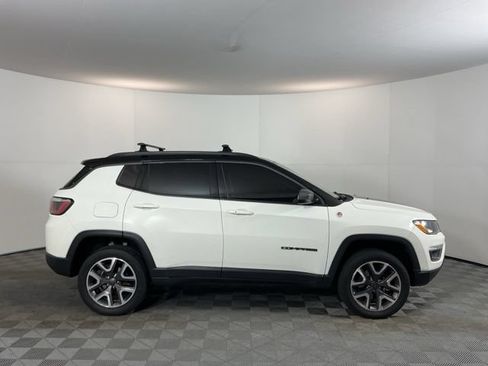 Used 2018 Jeep Compass Trailhawk AWD/4WD image 4