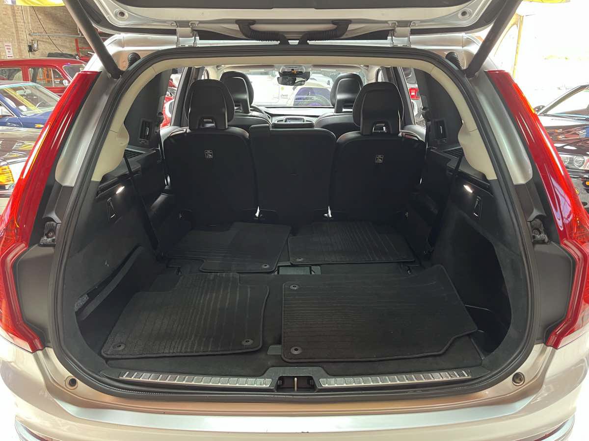 Used 2018 Volvo XC90 T6 Momentum AWD/4WD image 26