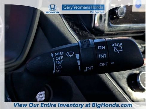 Used 2024 Toyota Corolla Cross LE FWD image 29