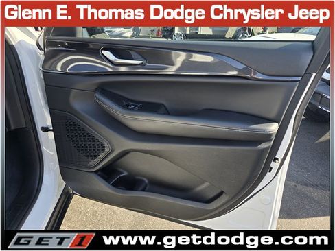 Certified 2023 Jeep Grand Cherokee Altitude RWD image 36