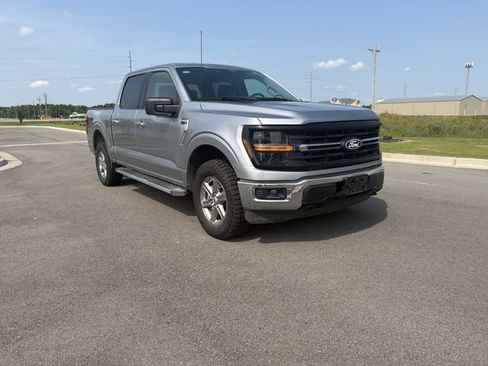 Used 2025 Ford F150 XLT w/ Equipment Group 301A Standard AWD/4WD image 7