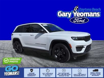Used 2023 Jeep Grand Cherokee Limited w/ Black Appearance Package
