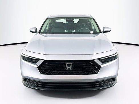 Used 2025 Honda Accord LX image 2