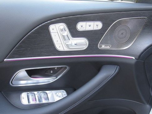 New 2026 Mercedes-Benz GLS 450 4MATIC image 11