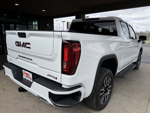 Used 2022 GMC Sierra 1500 AT4 w/ AT4 Preferred Package image 6