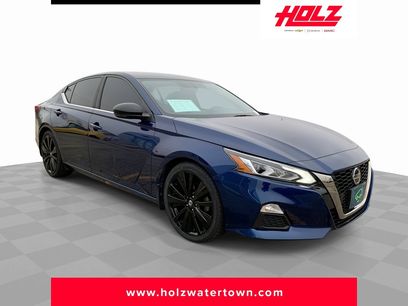 Used 2019 Nissan Altima 2.5 SR w/ SR Premium Package