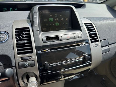 Used 2007 Toyota Prius FWD image 25