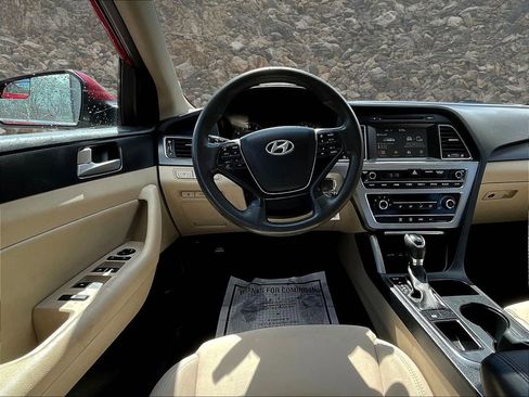 Used 2017 Hyundai Sonata Sport image 5