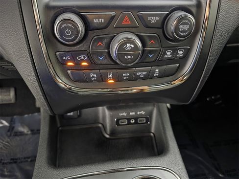 Used 2020 Dodge Durango R/T w/ Technology Group image 27