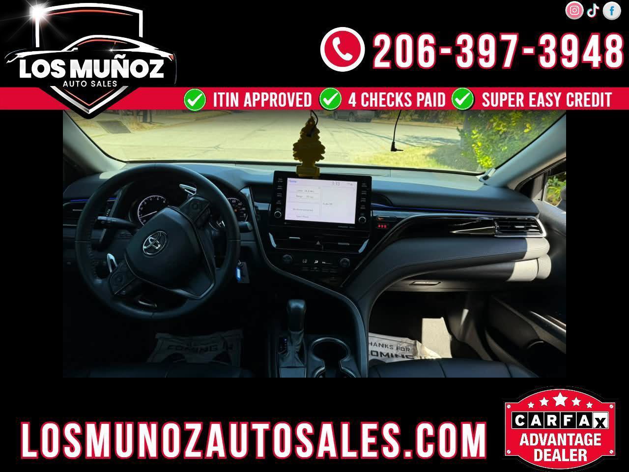 Used 2021 Toyota Camry SE FWD image 1