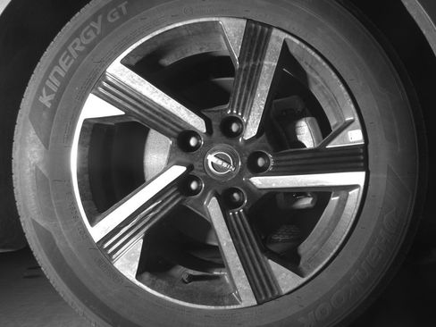 Used 2025 Nissan Sentra SV FWD image 13