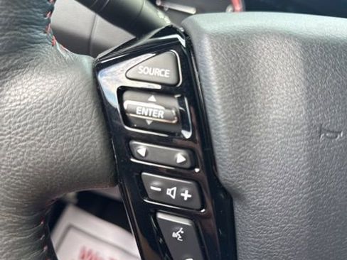 Used 2025 Nissan Frontier PRO-4X w/ Pro Convenience Package AWD/4WD image 33