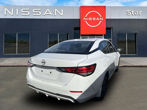 Used 2025 Nissan Sentra SV w/ All-Weather Package FWD image 5