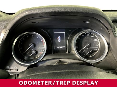 Used 2018 Toyota Camry LE FWD image 12