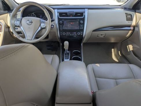 Used 2014 Nissan Altima 2.5 SL w/ Technology Package FWD image 24