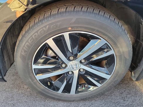 Used 2023 Honda Civic LX image 6