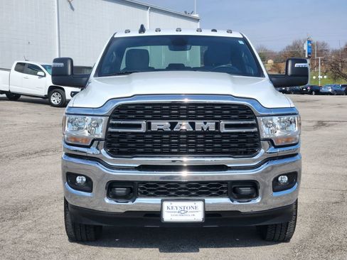 Used 2023 RAM 2500 Big Horn w/ Level 1 Equipment Group image 2