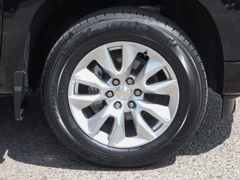 Used 2023 Chevrolet Silverado 1500 Custom AWD/4WD image 47