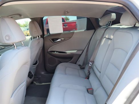 Used 2018 Chevrolet Malibu LT FWD image 19