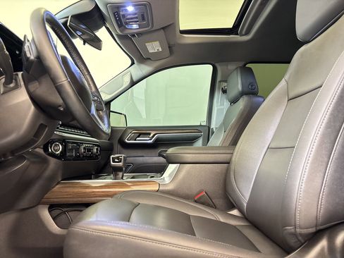 Used 2023 Chevrolet Silverado 1500 LT Trail Boss w/ LT Trail Boss Premium Package image 5