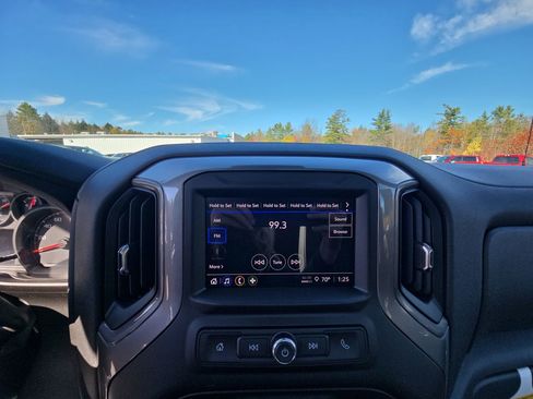 New 2026 Chevrolet Silverado 1500 W/T image 46