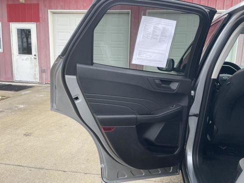 Used 2022 Ford Escape SE w/ Convenience Package image 24