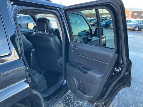 Used 2014 Jeep Patriot Limited w/ Premium Sound Group image 15