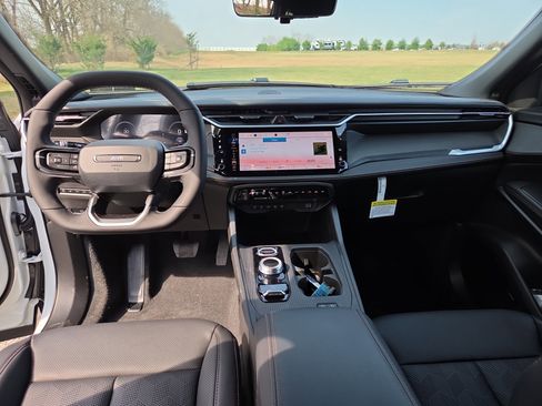 New 2026 Jeep Cherokee Overland AWD/4WD image 18