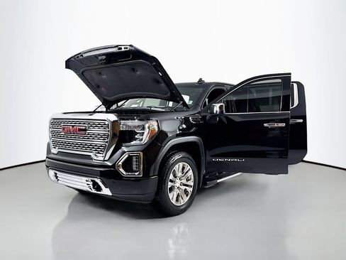 Used 2021 GMC Sierra 1500 Denali w/ Denali Illumination Package AWD/4WD image 23