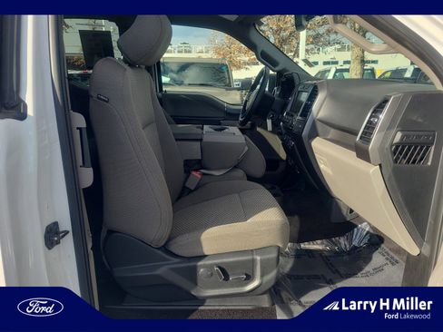 Used 2017 Ford F150 XLT w/ Equipment Group 302A Luxury image 19