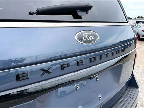 Used 2023 Ford Expedition Max Limited RWD image 27