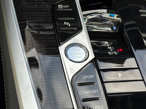 New 2026 BMW X5 xDrive40i w/ Executive Package image 29