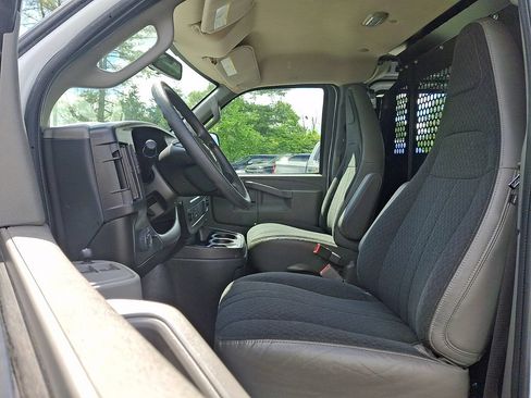 Certified 2024 Chevrolet Express 2500 w/ Driver Convenience Package RWD image 15