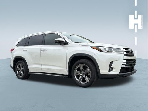 Used 2019 Toyota Highlander Limited Platinum AWD/4WD image 1