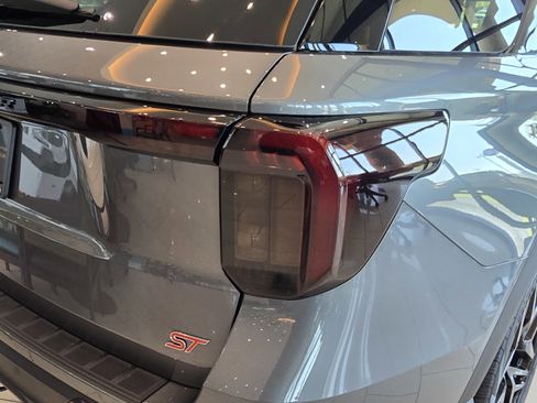 New 2026 Ford Explorer ST w/ Sun And Sound Package image 13