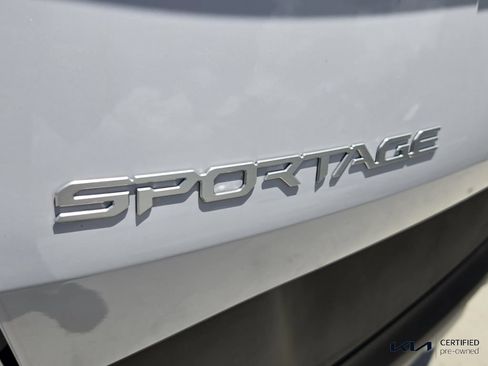 Certified 2023 Kia Sportage EX FWD image 15