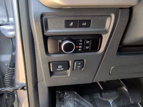 Certified 2024 Ford Expedition XLT RWD image 28