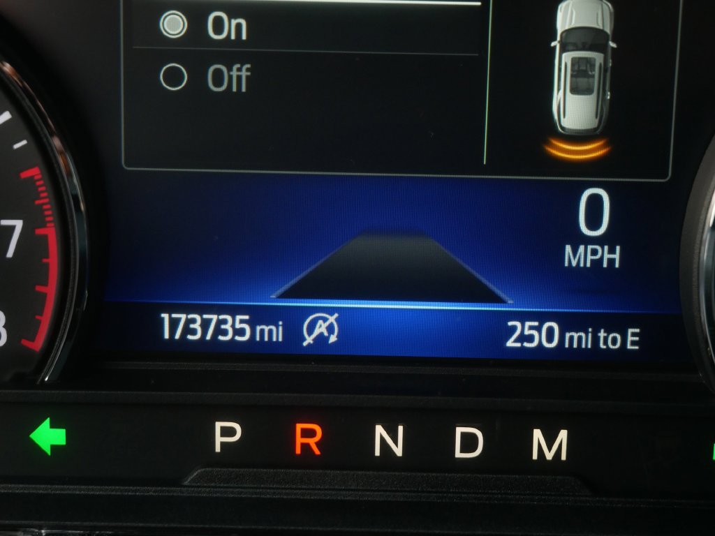 Used 2020 Ford Explorer XLT AWD/4WD image 26