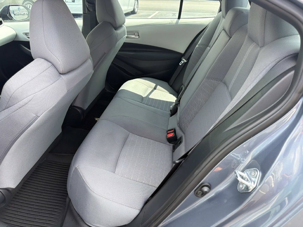 Used 2026 Toyota Corolla SE FWD image 14