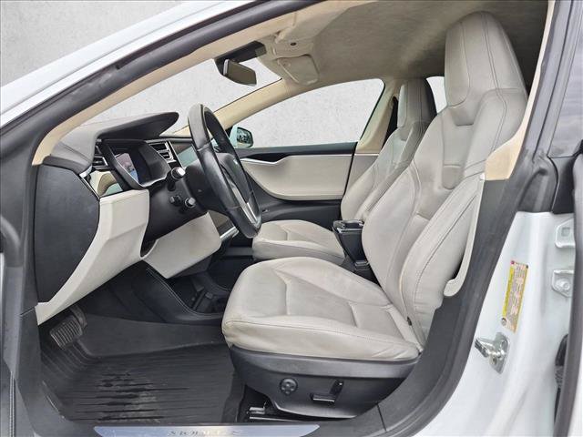 Used 2016 Tesla Model S 70 RWD image 15