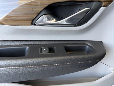 Used 2019 GMC Terrain SLE image 18