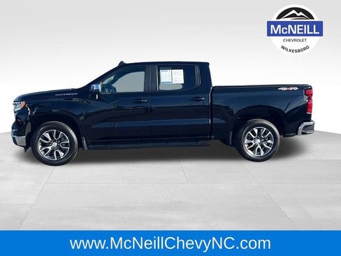 Used 2024 Chevrolet Silverado 1500 LT image 4