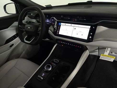 New 2026 Jeep Cherokee Limited image 45