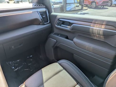 Used 2026 GMC Sierra 2500 Denali w/ Technology Package image 18