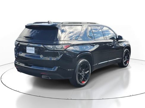 Used 2020 Chevrolet Traverse Premier w/ Redline Edition AWD/4WD image 4