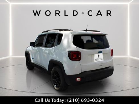 Used 2020 Jeep Renegade Altitude w/ UConnect 8.4 Nav Group image 5